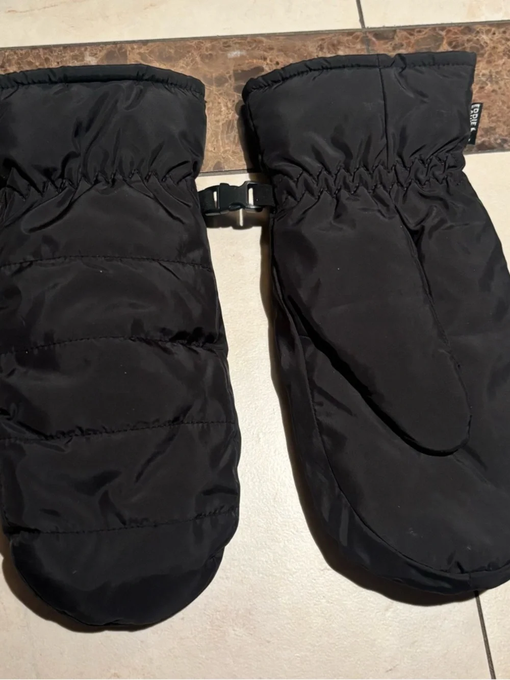Eddie Bauer Black Quilted Winter Mittens - Picture 2 of 2